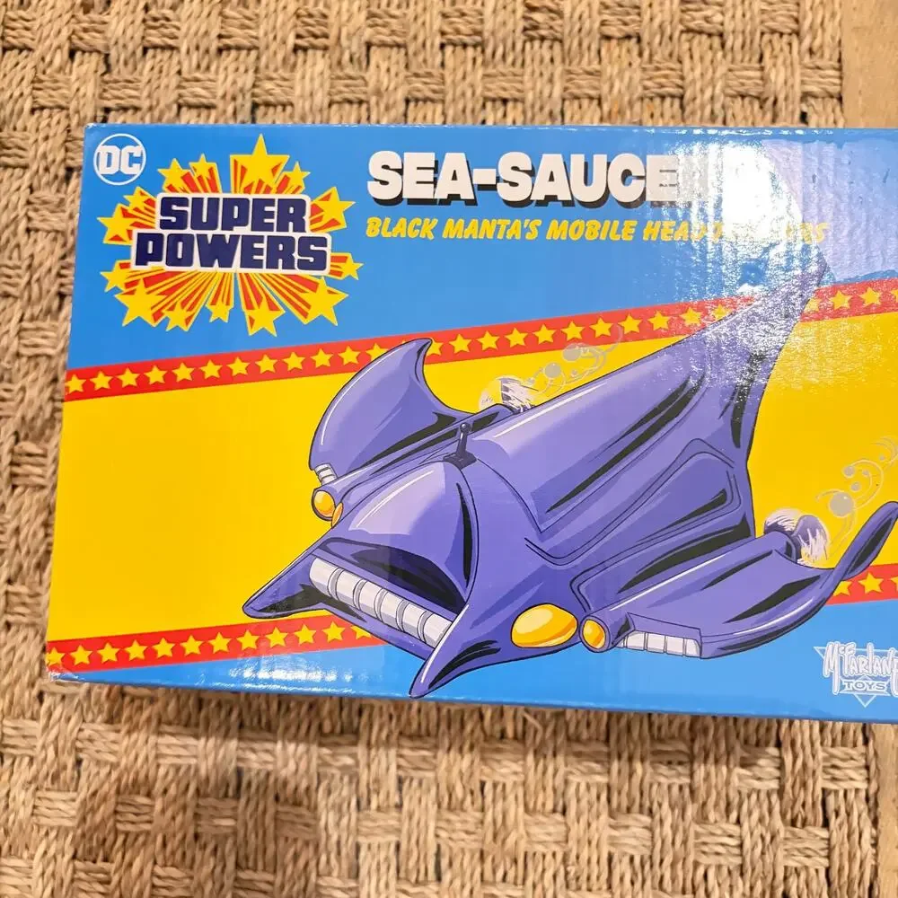 McFarlane Toys DC Super Powers Sea-Saucer Black Manta's Mobile Headquarters NEW